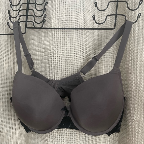 Torrid Bra - Picture 1 of 3